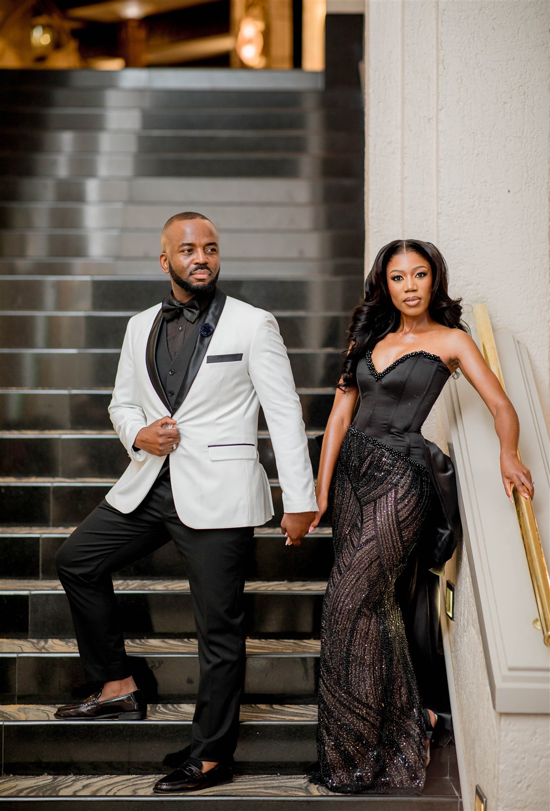 Ndauda and Shiwa on the stairs